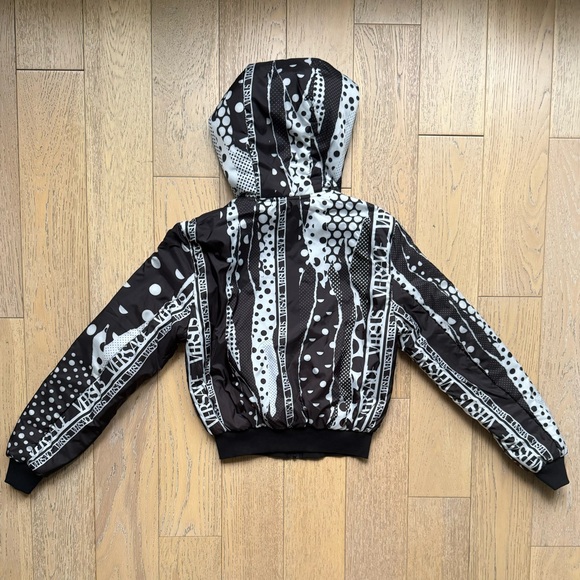 Versus Versace Logo Reversible Crop Puffer / Bomber Jacket - Picture 7 of 9